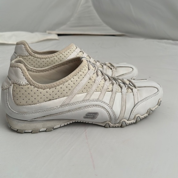 Skechers Y2K white slip on sneakers 9.5 - Picture 2 of 7